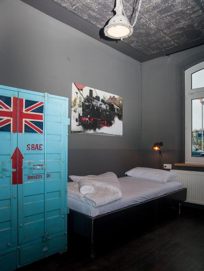 Hostel Am Bahnhof 줄 외부 사진